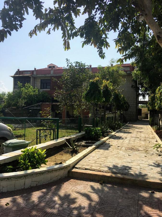 Mufis Homestay, Emerald Compound, New Palam Vihar-2 Gurgaon Dış mekan fotoğraf